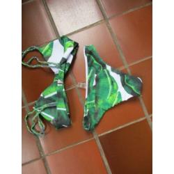 mj/ NIEUW! BIKINI maat M cup b padded groen/wit