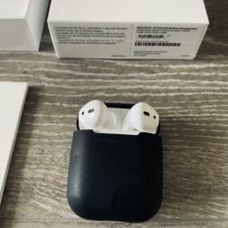 Apple airpods 2 + wireless oplaad case