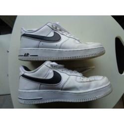 Witte Nike airforce 1 maat 42.