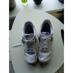 Witte Nike airforce 1 maat 42.
