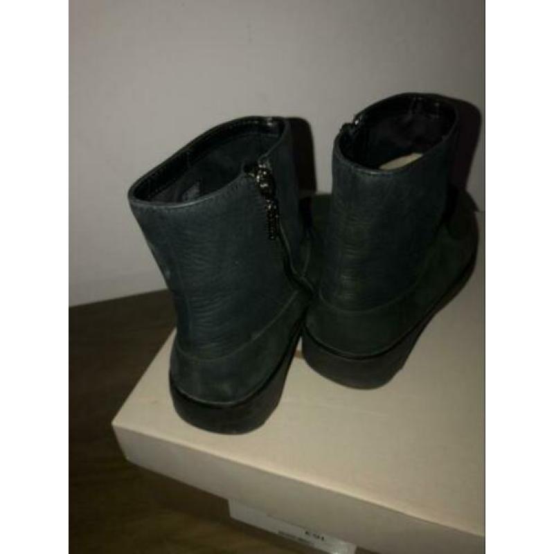 Fitflop nubuck laarsje mt 38 zwart
