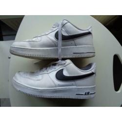 Witte Nike airforce 1 maat 42.