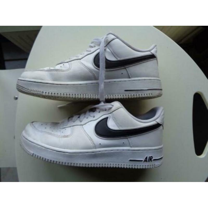 Witte Nike airforce 1 maat 42.
