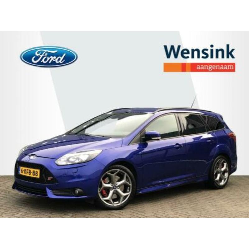 Ford Focus Wagon 2.0-250PK EcoBoost ST Navigatie | Xenon | P