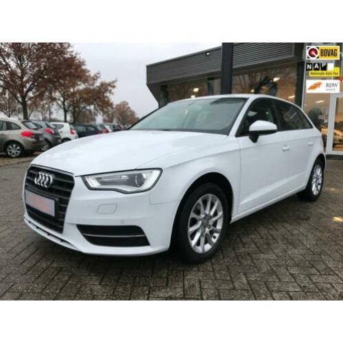 Audi A3 Sportback 1.6 TDI Ambiente Pro Line Automaat, Naviga