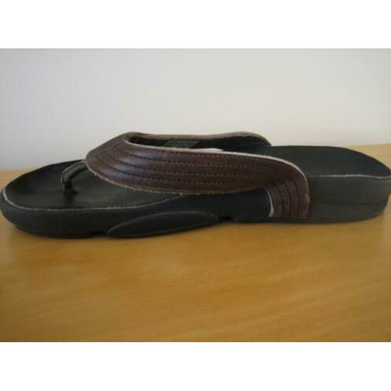 Comfortabele bruin leren teenslippers ADIDAS maat 9 snazzeys