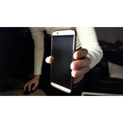 15/4 ZTE Axon 7 Mini + Gloednieuwe Batterij