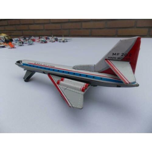Blikken vliegtuig vintage model Jet Liner in prima staat