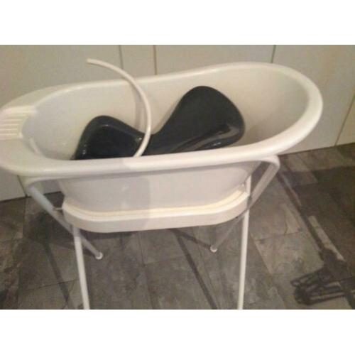 Te koop babybadje kompleet
