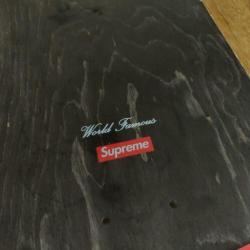 Supreme Distorted Logo Deck - skateboard - 8.5" x 32.25"