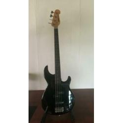 Yamaha BB 350F fretloze bas