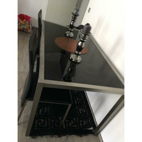 Eettafel met 4 leer stoelen 140*80 cm