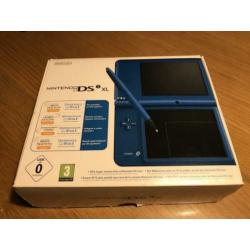 Nintendo dsi xl inclusief r4 veel games.