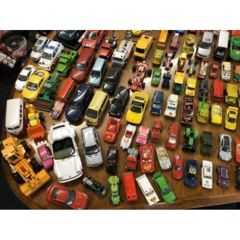 Partij auto’s Corgi Matchbox Dinkytoy etc. etc. Verzameling