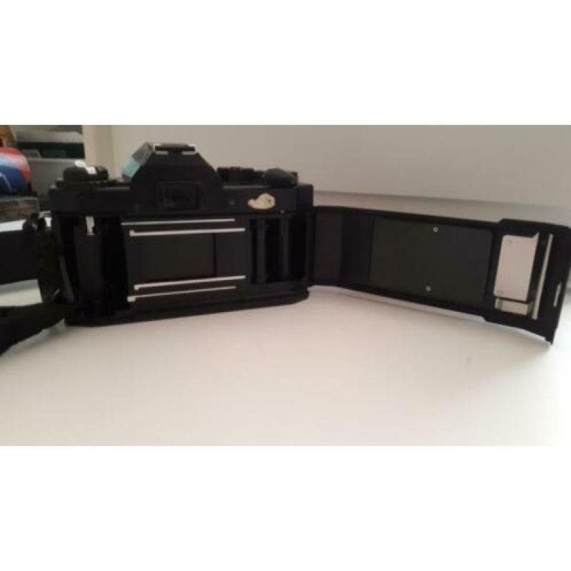 (analoge) Spiegelreflex camera met toebehoren