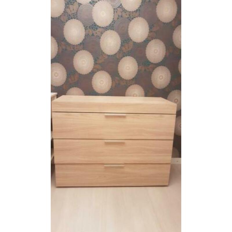 Boxspring, Bed, Kast, TV Meubel, Kamer