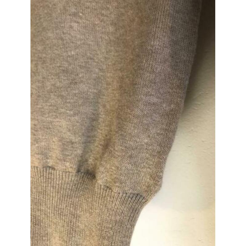 Beige zand kleurig truitje van Zara in maat M (nette staat)