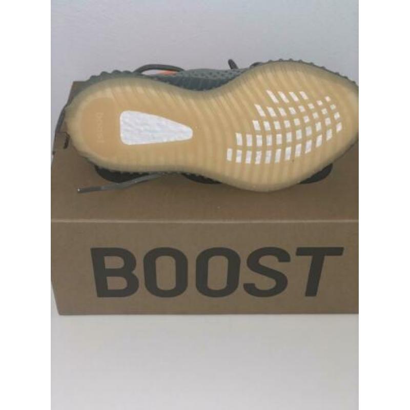Yeezy 350 v2 desert stage