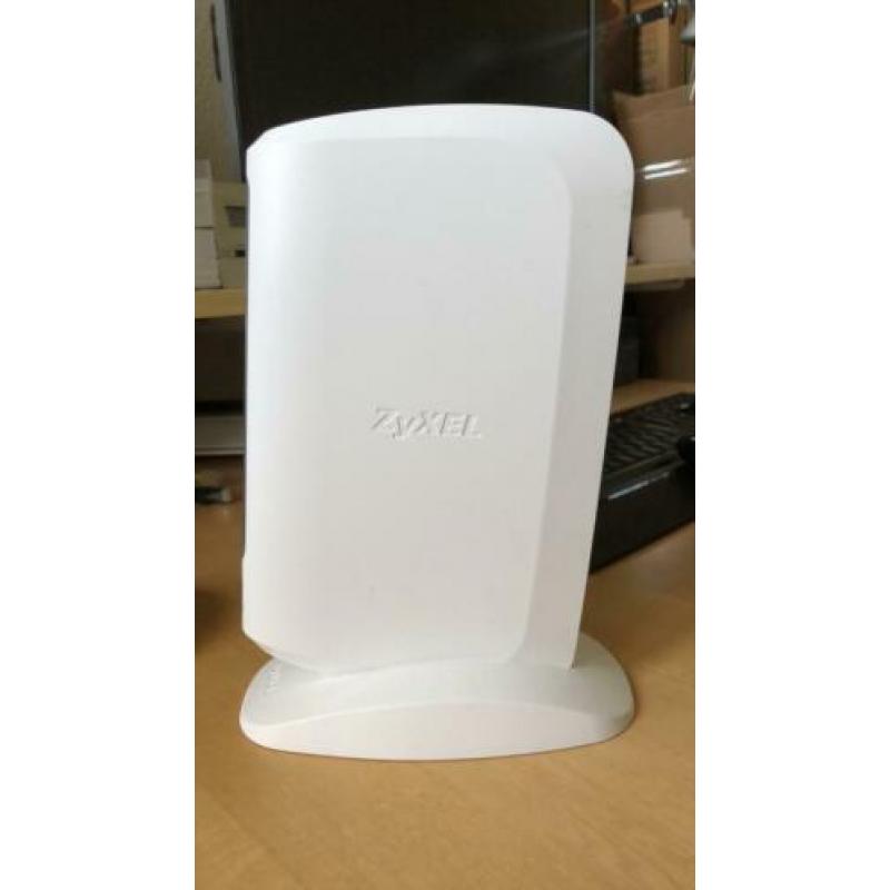 Professionele Router Zyxel WAP6806 - ARMOR X1