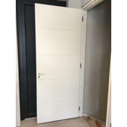 16x vol MDF deuren / platen - wit / donker gegrond - NIEUW