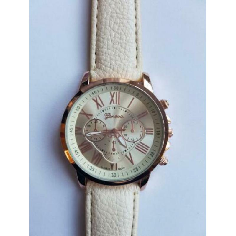 Mooie nieuwe witte dames horloge rose