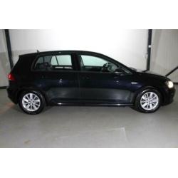 Volkswagen Golf 1.6 TDI*NAV*LEDER*TEL*STOELVER.*PDC*HAAK*CRU