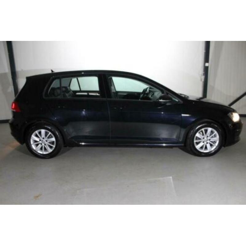 Volkswagen Golf 1.6 TDI*NAV*LEDER*TEL*STOELVER.*PDC*HAAK*CRU