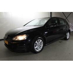 Volkswagen Golf 1.6 TDI*NAV*LEDER*TEL*STOELVER.*PDC*HAAK*CRU
