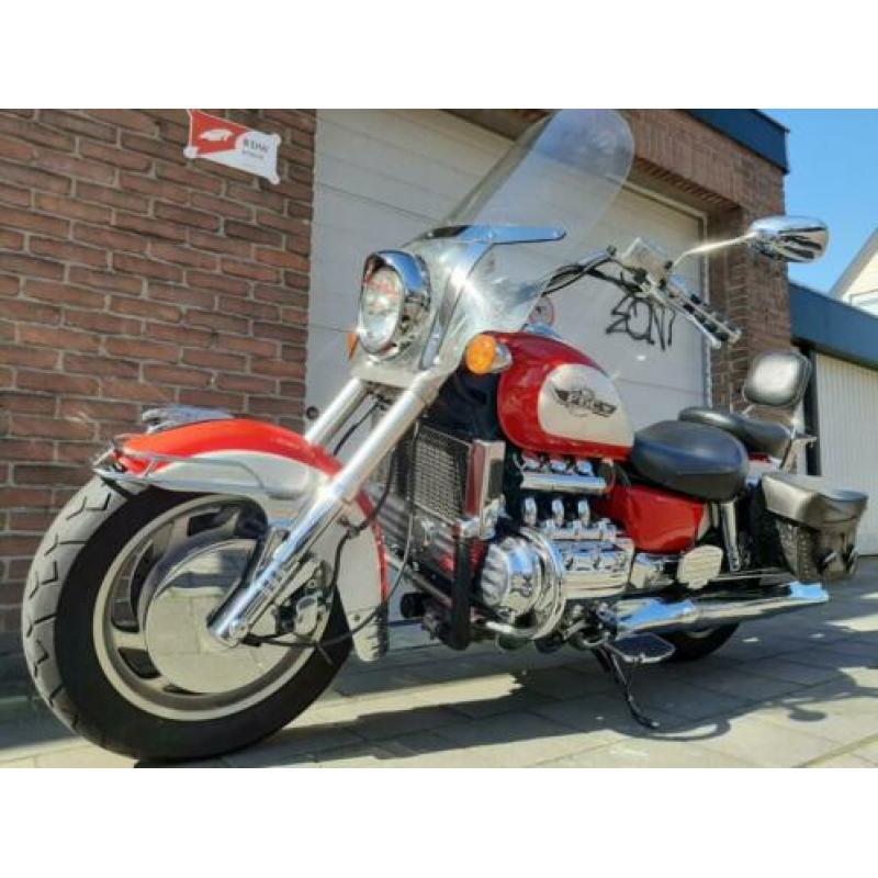 BOMVOLLE ! Honda VALKYRIE F6C ! 6 CILINDERS GL1500 GL 1500