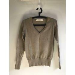 Beige zand kleurig truitje van Zara in maat M (nette staat)