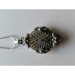 Antieke zilveren medaillon & zilveren ketting