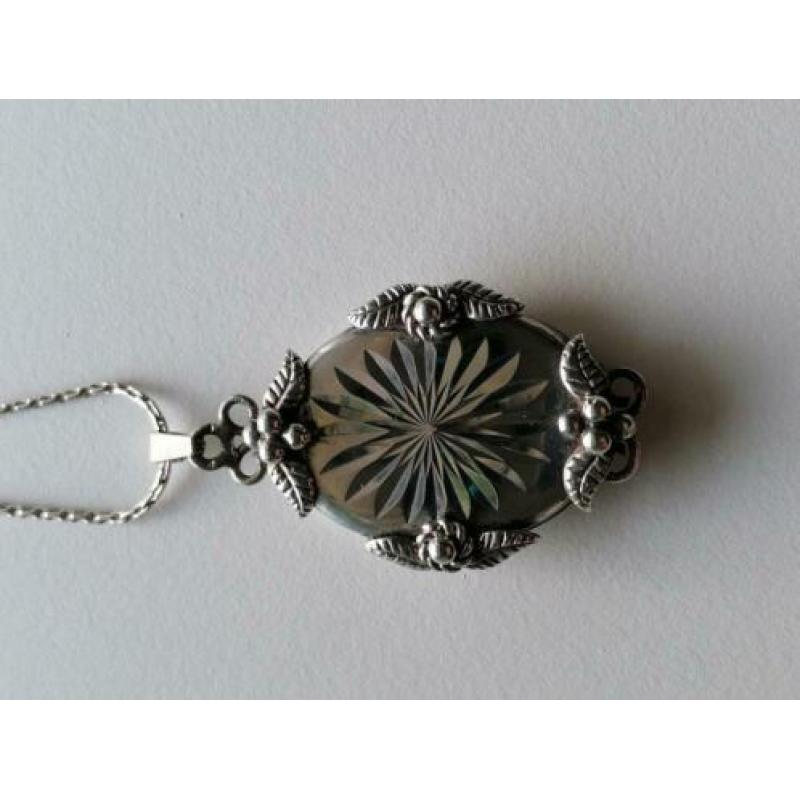 Antieke zilveren medaillon & zilveren ketting