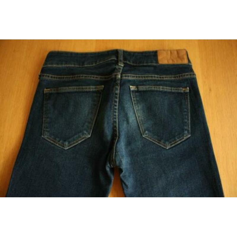 Donker blauwe jeans maat 25 lengte 30