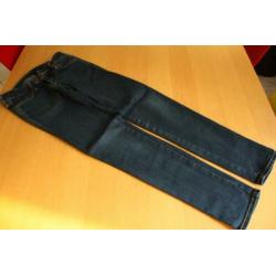 Donker blauwe jeans maat 25 lengte 30