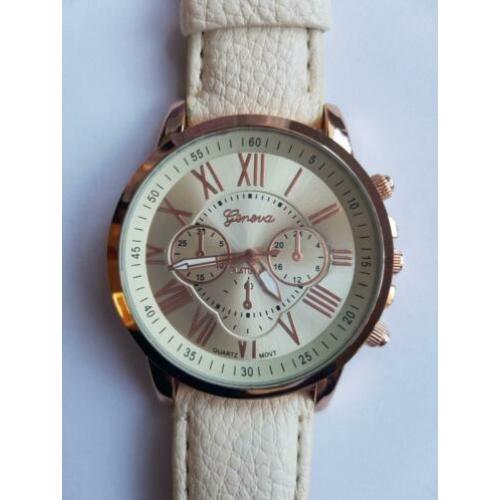 Mooie nieuwe witte dames horloge rose