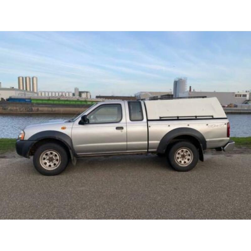 Nissan Pick-up 2.5 DTi King Cab Luxury 4X4 / Airco / Electri
