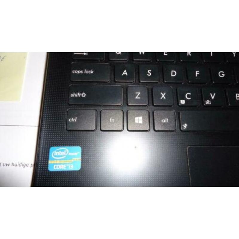 ASUS laptop Intel i3 Quad Core 4x 2.2 Ghz 4 Gb geh. 240 GB
