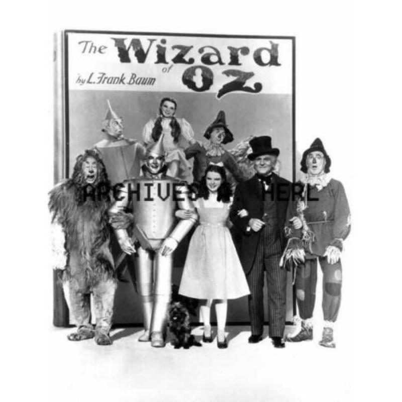 Judy Garland actress Wizard of Oz cast portrait photograph 8