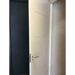 16x vol MDF deuren / platen - wit / donker gegrond - NIEUW