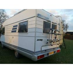 Zeldzame B534 Hymer met rondzit en hefbed