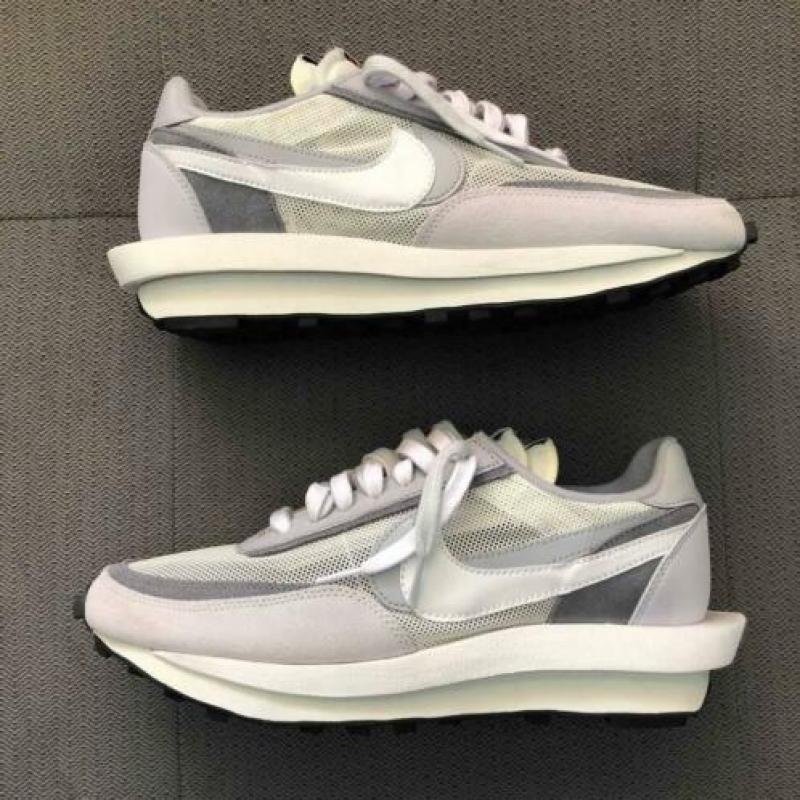 Nike waffle sacai