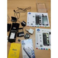 Partij oude Iphone's en onderdelen, car houders etc