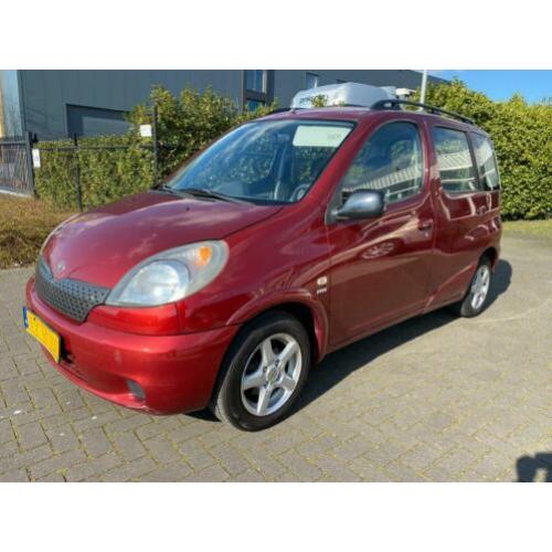 Toyota Yaris Verso 1.3-16V VVT-i Luna *113.000 NAP*
