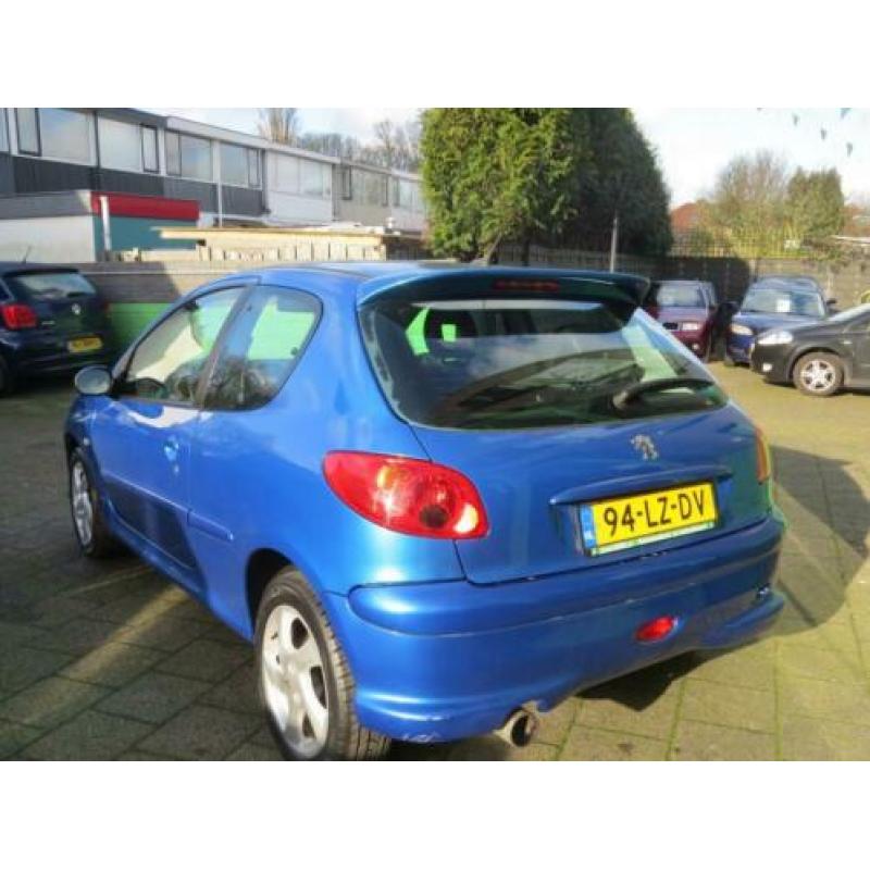 Peugeot 206 1.6-16V XS UNIEKE AANBIEDING LEES DE ADV. TEKST