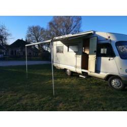 Zeldzame B534 Hymer met rondzit en hefbed