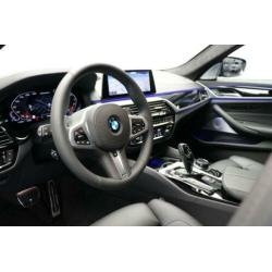 BMW 5 Serie Sedan M 550i xDrive High Executive M Sport / Aut
