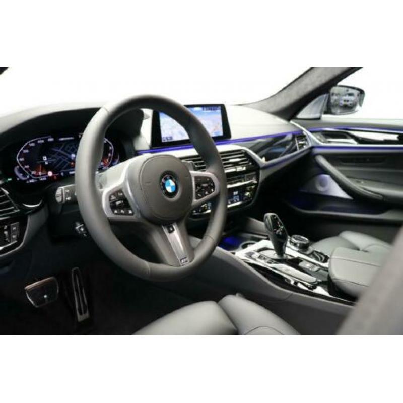 BMW 5 Serie Sedan M 550i xDrive High Executive M Sport / Aut