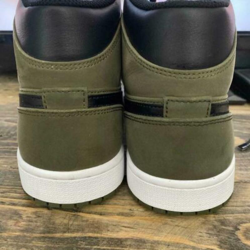 Nike air jordan 1's