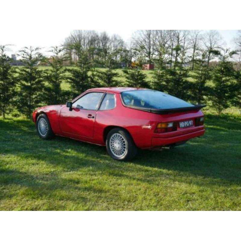 MOOIE & EERLIJKE Porsche 924 compleet en in goede staat!