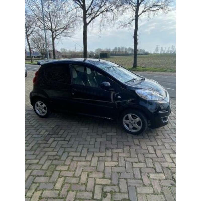 Peugeot 107 1.0 12V 5DR 2013 Zwart